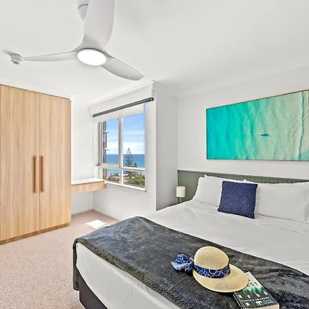 Burleigh Beach Tower-3